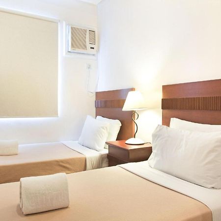 Townhouse Oak Avitel Hotel Near Osmena Highway, Pnr Pasay Station, Metro Manila Makati City ภายนอก รูปภาพ